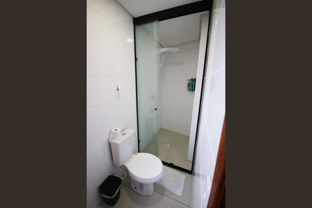 Apartamento para alugar com 60m², 2 quartos e 1 vaga Apartamento para alugar com 60m², 2 quartos e 1 vagaBanheiro da Suíte