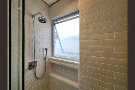 Apartamento à venda com 130m², 2 quartos e 1 vaga Apartamento à venda com 130m², 2 quartos e 1 vagaBanheiro da Suíte 1