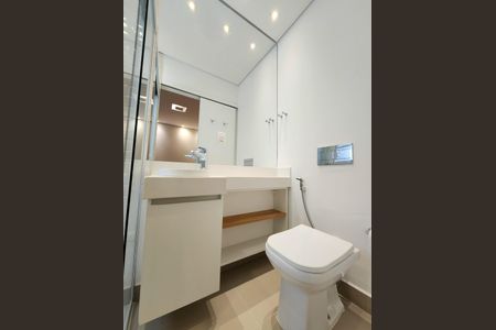 Apartamento à venda com 130m², 2 quartos e 1 vaga Apartamento à venda com 130m², 2 quartos e 1 vagaBanheiro da Suíte 2