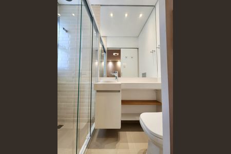 Apartamento à venda com 130m², 2 quartos e 1 vaga Apartamento à venda com 130m², 2 quartos e 1 vagaBanheiro da Suíte 2