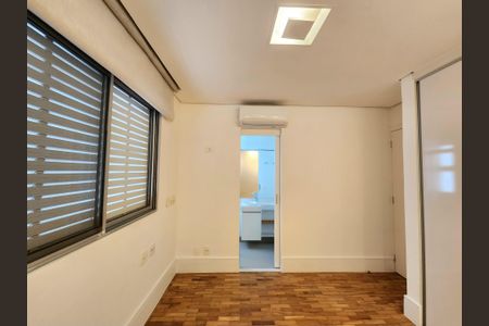 Apartamento à venda com 130m², 2 quartos e 1 vaga Apartamento à venda com 130m², 2 quartos e 1 vagaSuíte 2