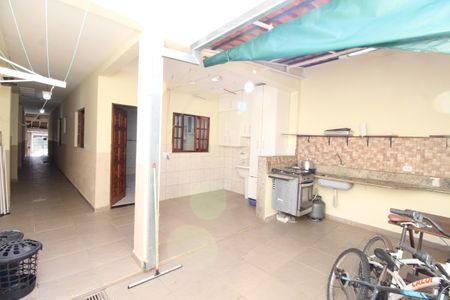 Casa para alugar com 165m², 3 quartos e 2 vagasQuintal