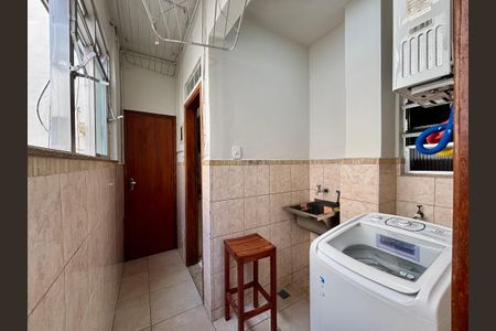 Apartamento à venda com 60m², 2 quartos e sem vagaÁrea de Serviço