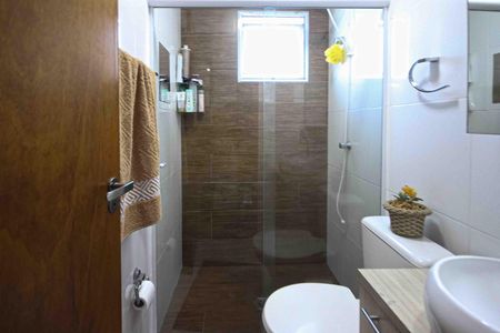 Casa de condomínio à venda com 60m², 2 quartos e 1 vagaBanheiro