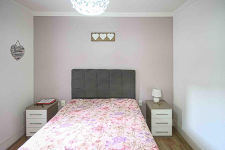 Casa de condomínio à venda com 60m², 2 quartos e 1 vagaQuarto