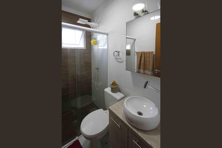 Casa de condomínio à venda com 60m², 2 quartos e 1 vagaBanheiro