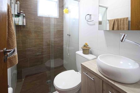 Casa de condomínio à venda com 60m², 2 quartos e 1 vagaBanheiro