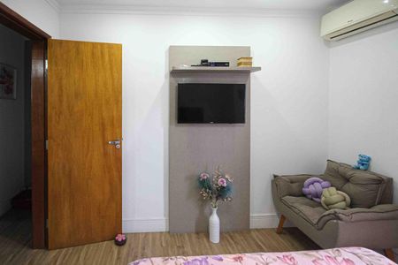 Casa de condomínio à venda com 60m², 2 quartos e 1 vagaQuarto