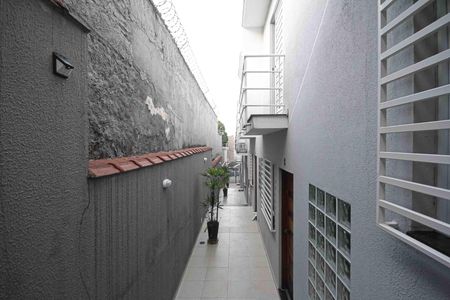Casa de condomínio à venda com 60m², 2 quartos e 1 vagaÁrea comum