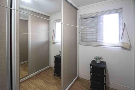 Casa de condomínio à venda com 60m², 2 quartos e 1 vagaQuarto 02