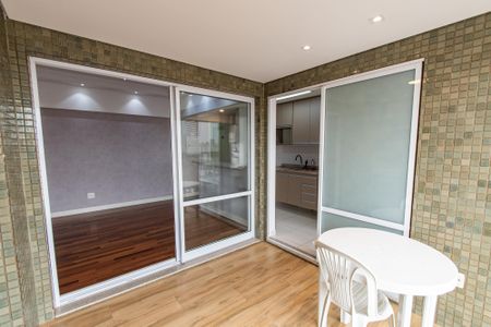 Apartamento à venda com 75m², 2 quartos e 2 vagas Apartamento à venda com 75m², 2 quartos e 2 vagasVaranda da Sala