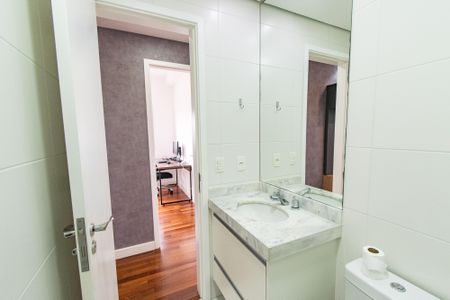 Apartamento à venda com 75m², 2 quartos e 2 vagas Apartamento à venda com 75m², 2 quartos e 2 vagasBanheiro Social