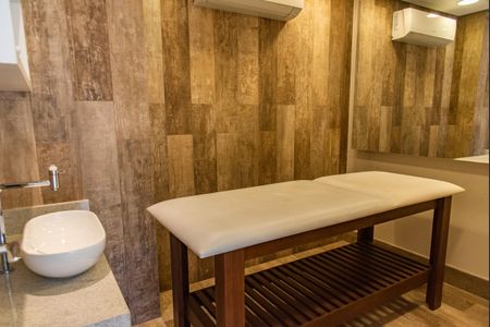 Apartamento à venda com 75m², 2 quartos e 2 vagas Apartamento à venda com 75m², 2 quartos e 2 vagasSala de massagem