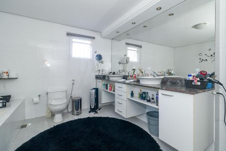 Casa à venda com 490m², 3 quartos e 1 vagaBanheiro da Suíte