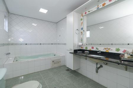 Casa à venda com 490m², 3 quartos e 1 vagaBanheiro Social