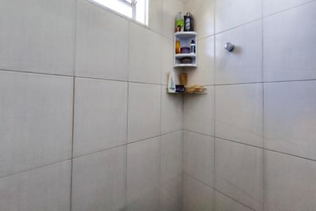 Casa à venda com 107m², 2 quartos e 1 vagaBanheiro