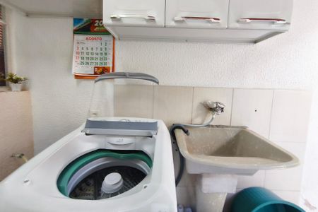 Casa à venda com 107m², 2 quartos e 1 vagaÁrea de Serviço