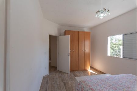 Casa à venda com 106m², 3 quartos e 5 vagasSuíte