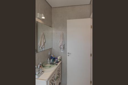 Casa à venda com 106m², 3 quartos e 5 vagasBanheiro da Suíte