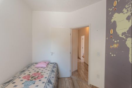 Casa à venda com 106m², 3 quartos e 5 vagasQuarto 2