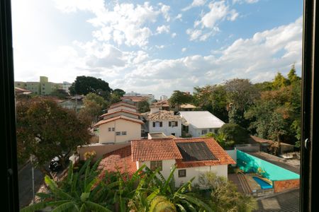 Apartamento à venda com 164m², 4 quartos e 4 vagas Apartamento à venda com 164m², 4 quartos e 4 vagasVista da Suíte 2