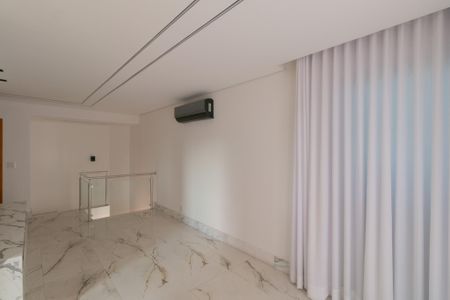 Apartamento à venda com 164m², 4 quartos e 4 vagas Apartamento à venda com 164m², 4 quartos e 4 vagasSala
