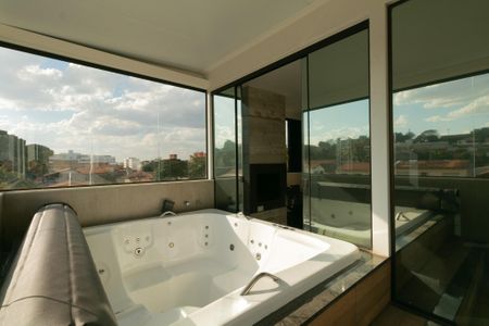 Apartamento à venda com 164m², 4 quartos e 4 vagas Apartamento à venda com 164m², 4 quartos e 4 vagasVaranda da Sala