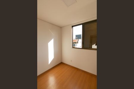 Apartamento à venda com 164m², 4 quartos e 4 vagas Apartamento à venda com 164m², 4 quartos e 4 vagasQuarto 1