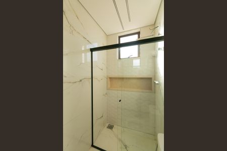 Apartamento à venda com 164m², 4 quartos e 4 vagas Apartamento à venda com 164m², 4 quartos e 4 vagasBanheiro da Suíte 2