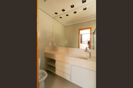 Apartamento à venda com 164m², 4 quartos e 4 vagas Apartamento à venda com 164m², 4 quartos e 4 vagasBanheiro Social