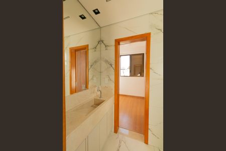 Apartamento à venda com 164m², 4 quartos e 4 vagas Apartamento à venda com 164m², 4 quartos e 4 vagasBanheiro da Suíte 2