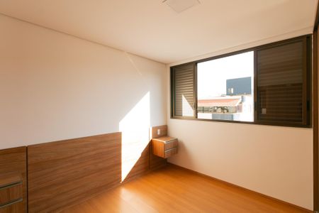 Apartamento à venda com 164m², 4 quartos e 4 vagas Apartamento à venda com 164m², 4 quartos e 4 vagasQuarto 2