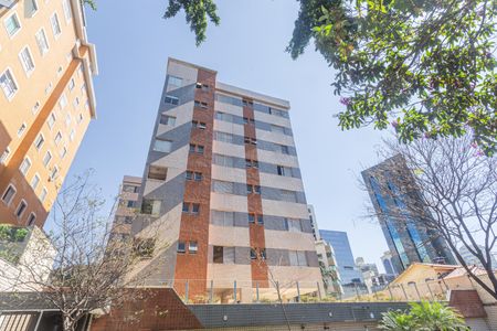 Apartamento para alugar com 120m², 3 quartos e 2 vagas Apartamento para alugar com 120m², 3 quartos e 2 vagasFachada