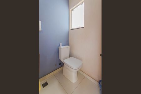 Casa à venda com 250m², 5 quartos e 2 vagasBanheiro da Área Gourmet