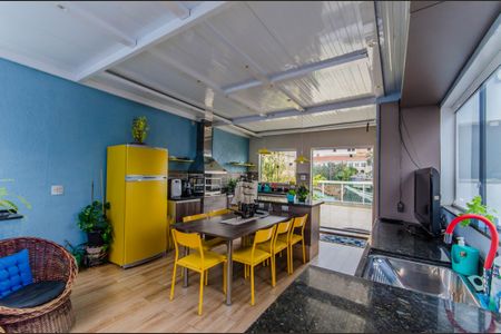 Casa à venda com 250m², 5 quartos e 2 vagasÁrea de Serviço e Espaço Gourmet