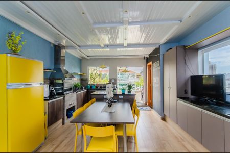 Casa à venda com 250m², 5 quartos e 2 vagasÁrea de Serviço e Espaço Gourmet