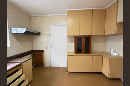 Casa à venda com 140m², 4 quartos e 2 vagas Casa à venda com 140m², 4 quartos e 2 vagasÁrea de Serviço