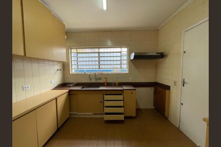 Casa à venda com 140m², 4 quartos e 2 vagas Casa à venda com 140m², 4 quartos e 2 vagasÁrea de Serviço