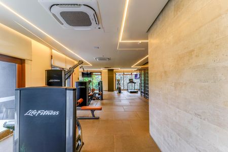 Apartamento à venda com 145m², 3 quartos e 2 vagas Apartamento à venda com 145m², 3 quartos e 2 vagasÁrea comum - Academia