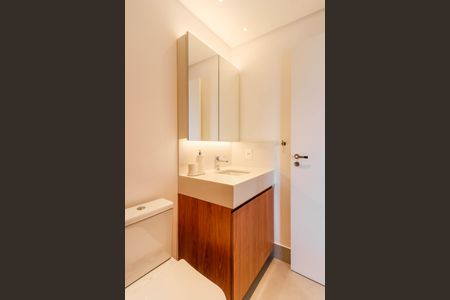 Apartamento à venda com 145m², 3 quartos e 2 vagas Apartamento à venda com 145m², 3 quartos e 2 vagasBanheiro da Suíte 2