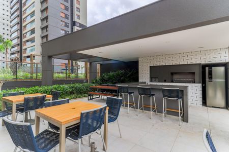 Apartamento à venda com 145m², 3 quartos e 2 vagas Apartamento à venda com 145m², 3 quartos e 2 vagasÁrea comum - Churrasqueira
