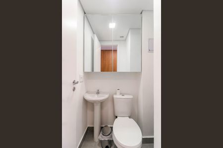Apartamento à venda com 145m², 3 quartos e 2 vagas Apartamento à venda com 145m², 3 quartos e 2 vagasBanheiro de serviço