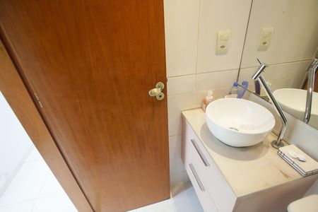 Apartamento à venda com 117m², 3 quartos e 2 vagasBanheiro Social