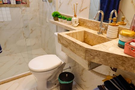 Casa de condomínio à venda com 60m², 2 quartos e 1 vaga Casa de condomínio à venda com 60m², 2 quartos e 1 vagaBanheiro
