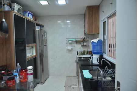 Casa à venda com 125m², 3 quartos e 2 vagasCozinha