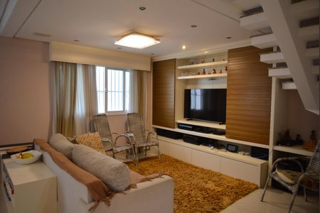 Casa à venda com 125m², 3 quartos e 2 vagasSala