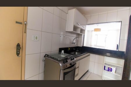 Apartamento à venda com 52m², 2 quartos e sem vagaCozinha