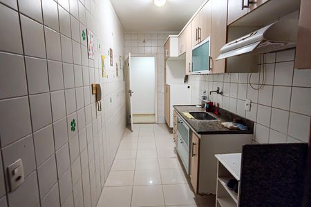 Apartamento para alugar com 72m², 2 quartos e 1 vagaCozinha e Área de Serviço