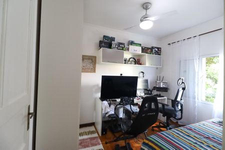 Casa à venda com 224m², 3 quartos e 3 vagas Casa à venda com 224m², 3 quartos e 3 vagasQuarto 1