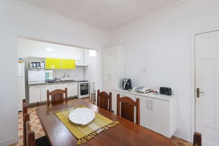 Casa à venda com 224m², 3 quartos e 3 vagas Casa à venda com 224m², 3 quartos e 3 vagasCozinha